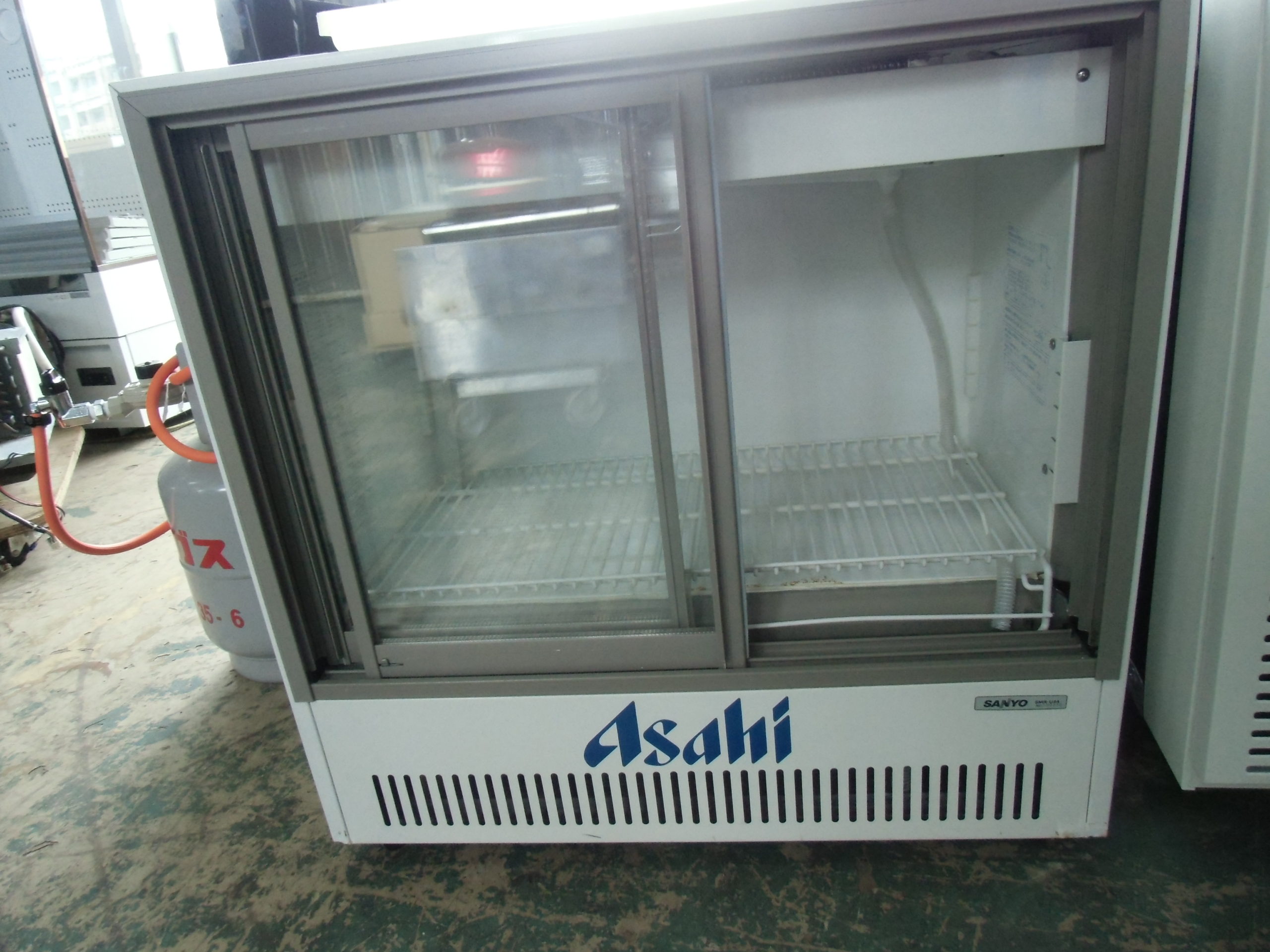 SANYO】 サンヨー 業務用 冷蔵ショーケース 136L 100V SMR-R70SKMA 